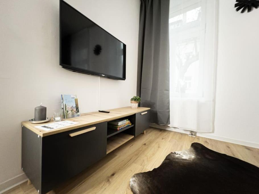 Wohlfuehl-Oase Mitten In Der Stadt - Garten, Grill, Netflix Und Drucker ไลป์ซิก ภายนอก รูปภาพ